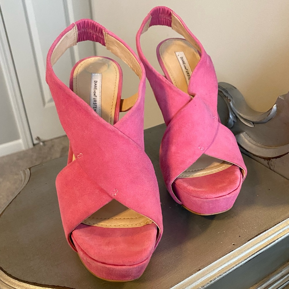 Diane Von Furstenberg Suede Heels